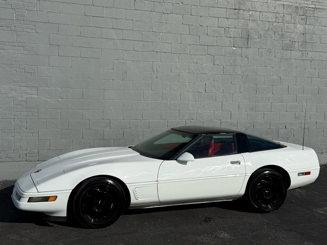 Used 1996 Chevrolet Corvette Coupe RWD image 37
