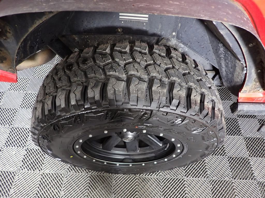 Used 2018 Jeep Wrangler Unlimited Sport image 35