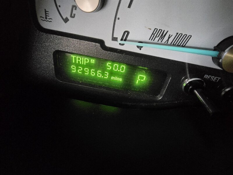 Used 2002 Ford Thunderbird Neiman Marcus RWD image 21
