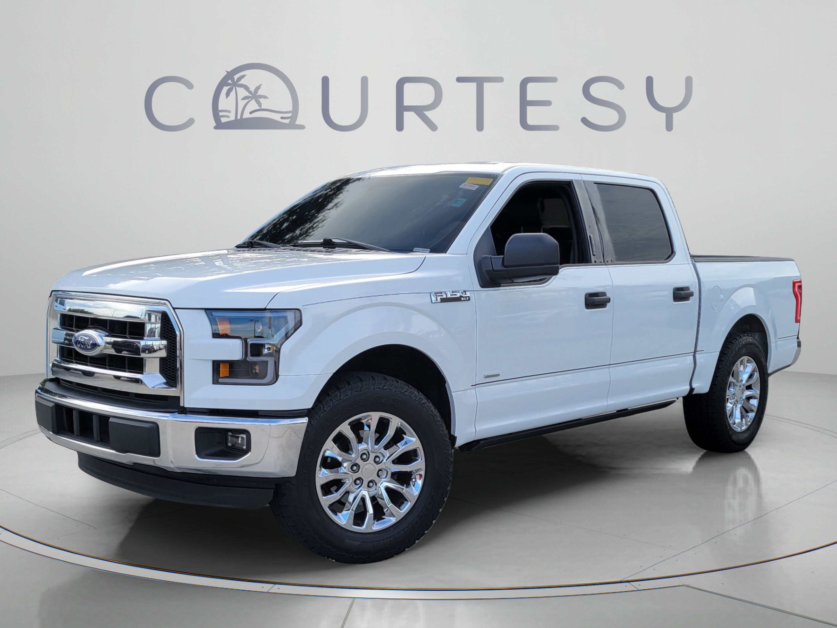 Used 2015 Ford F150 XLT RWD image 1