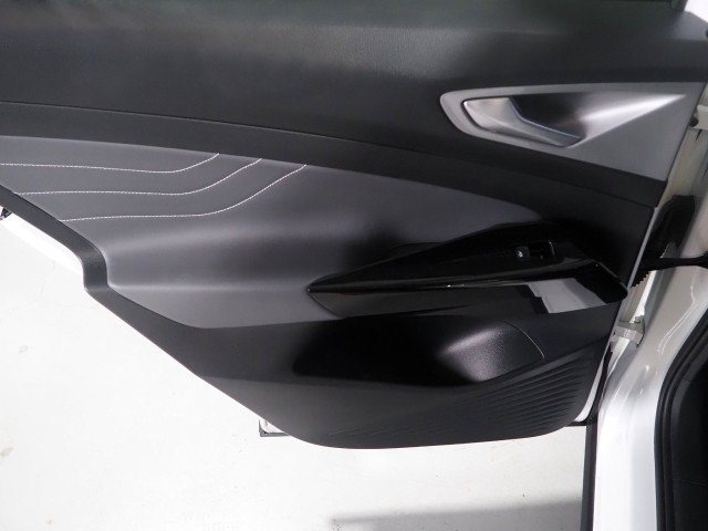 Used 2023 Volkswagen ID.4 Pro S RWD image 54