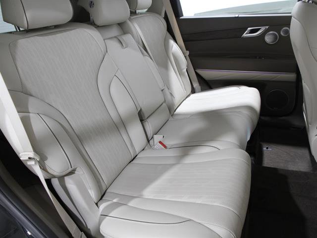 Certified 2021 Genesis GV80 2.5T w/ Prestige Package 04 image 21