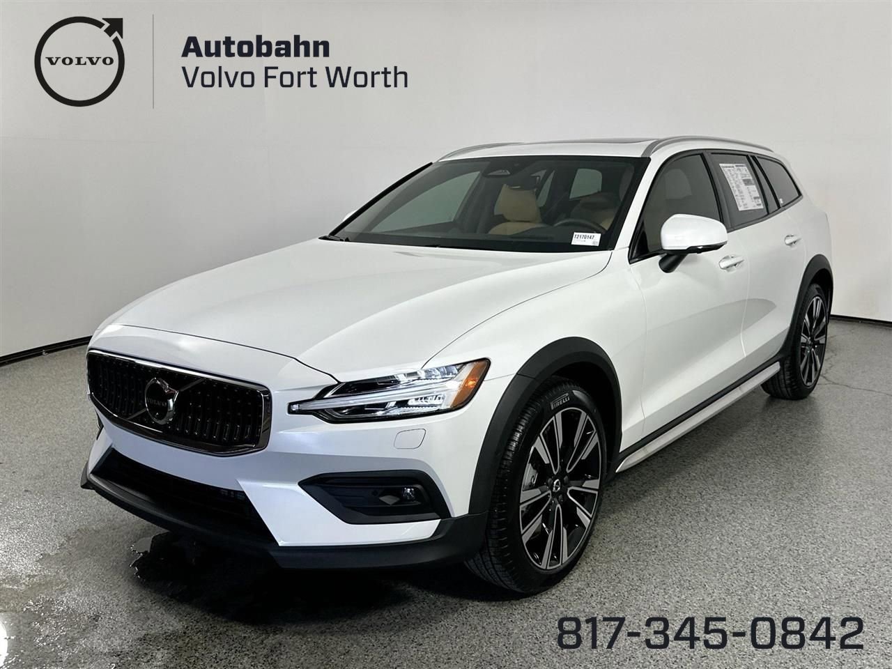 New 2026 Volvo V60 B5 Cross Country Ultra w/ Protection Package Premier