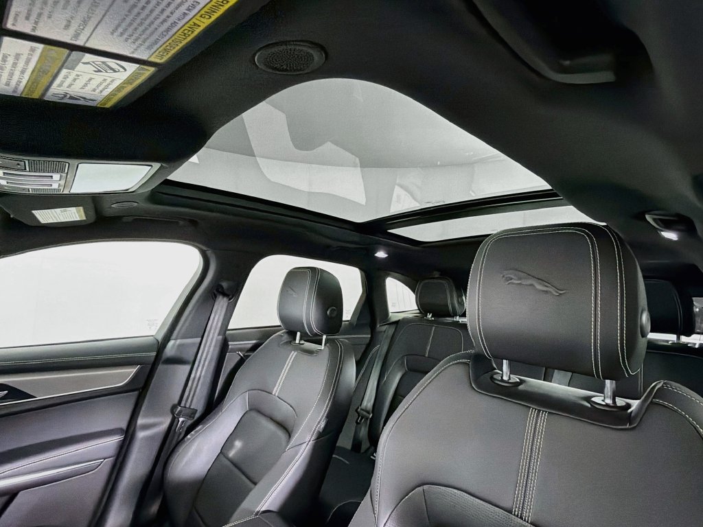 Certified 2026 Jaguar F-PACE R-Dynamic S AWD/4WD image 23