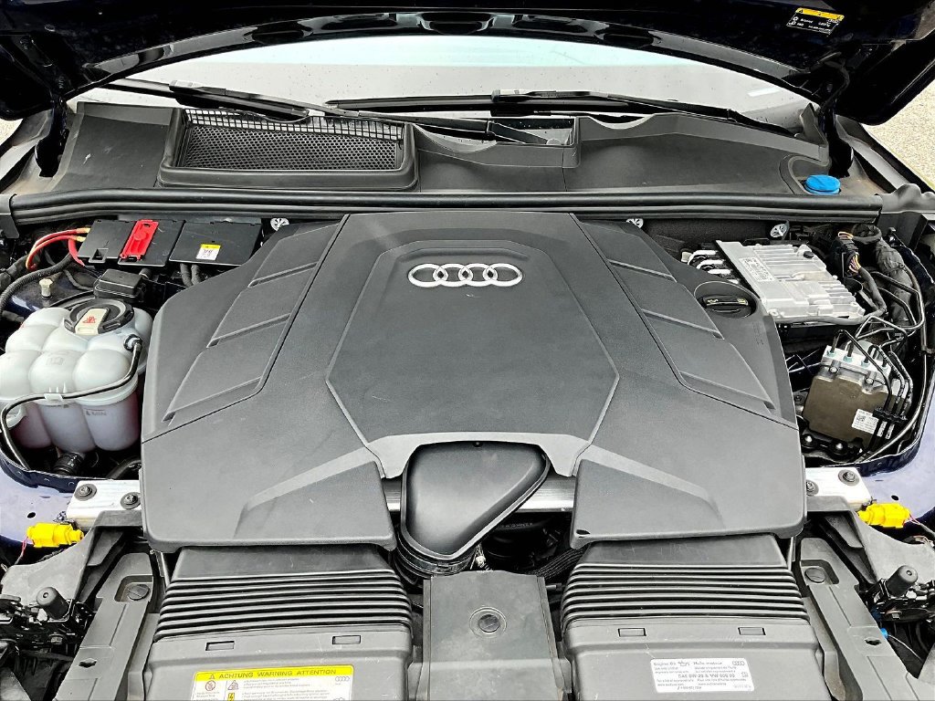 Used 2020 Audi Q7 3.0T Prestige w/ Prestige Package AWD/4WD image 30