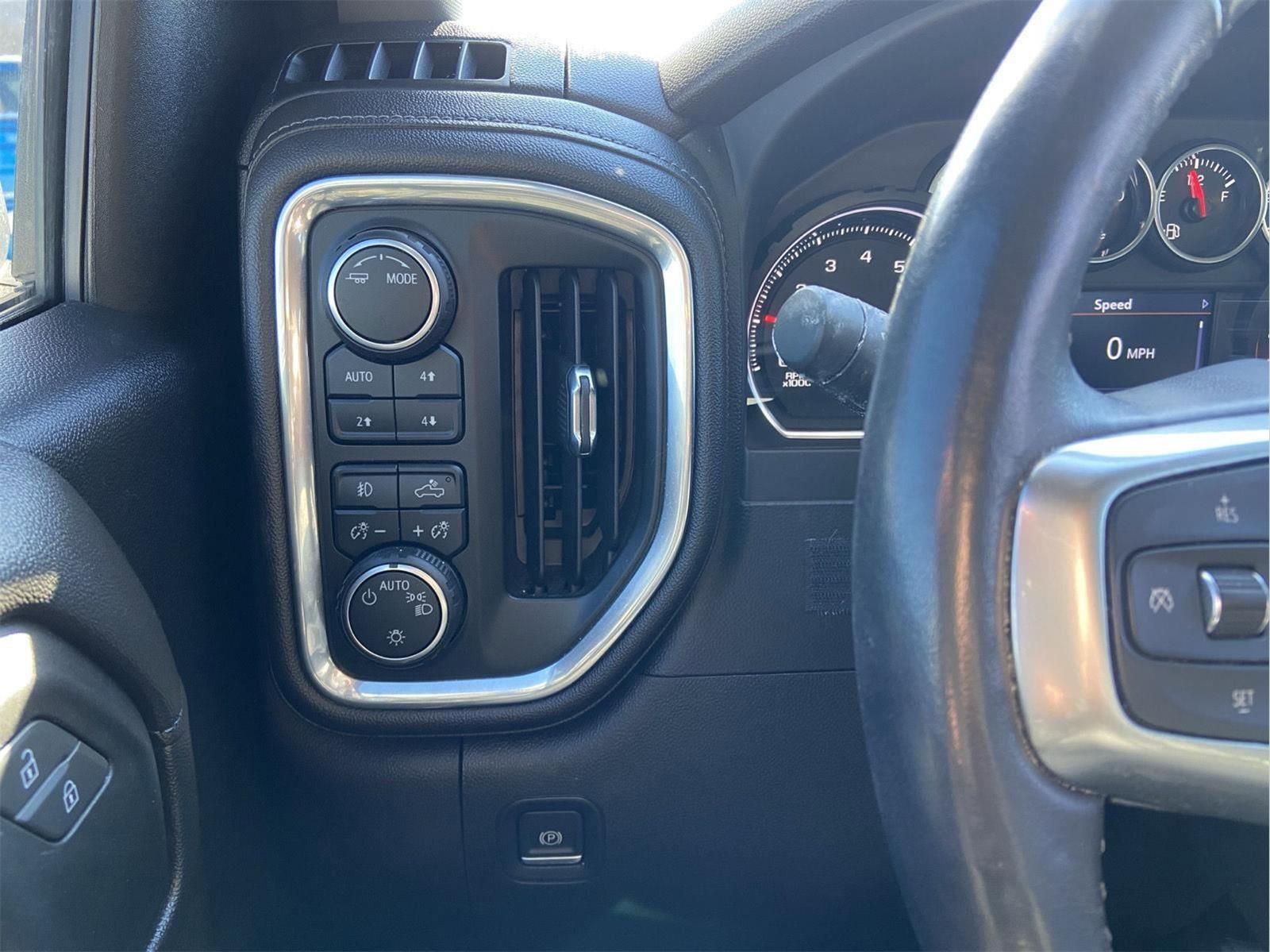 Used 2021 Chevrolet Silverado 1500 LT Trail Boss w/ Bed Protection Package image 25