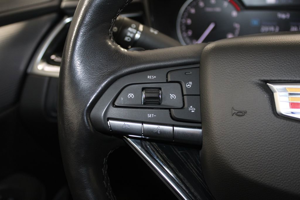 Used 2024 Cadillac XT6 Premium Luxury image 40