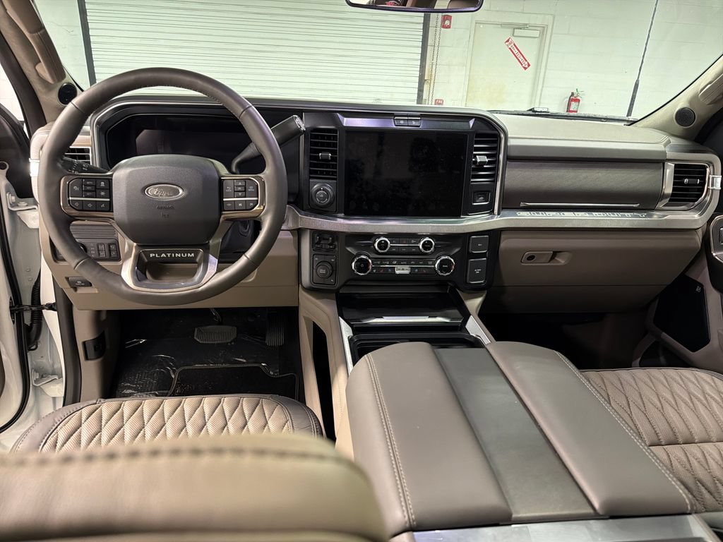Used 2026 Ford F450 Platinum w/ Platinum Plus Package AWD/4WD image 32