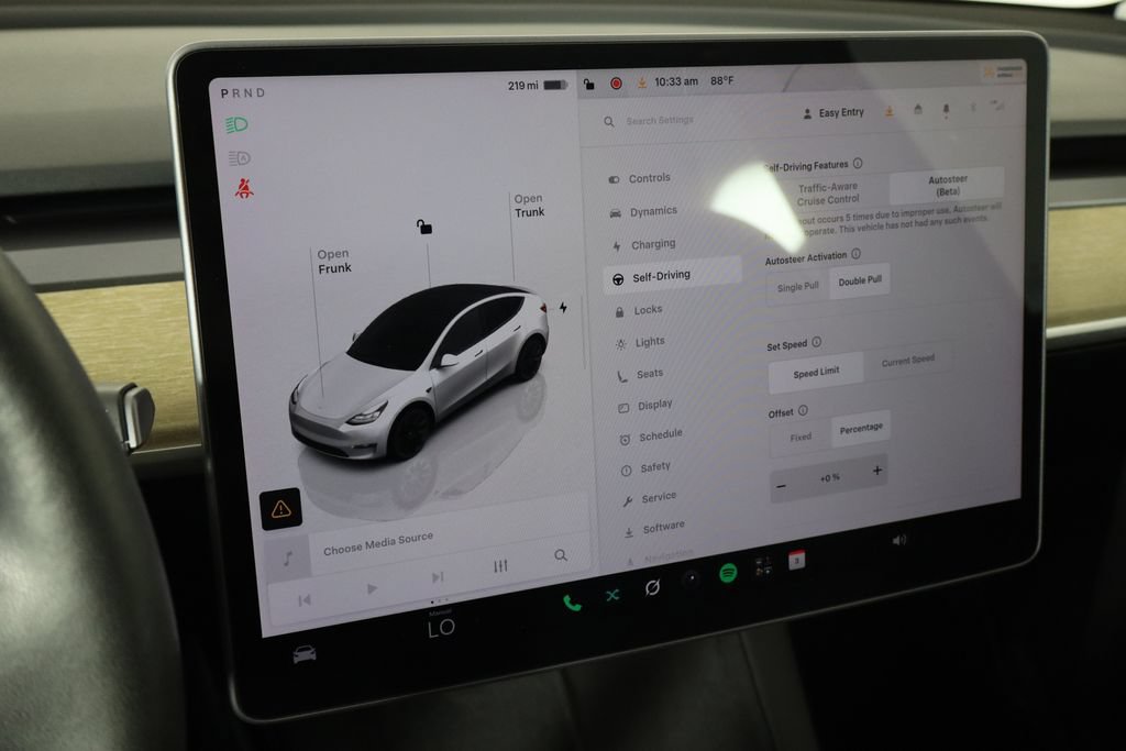 Used 2023 Tesla Model Y Long Range AWD/4WD image 28