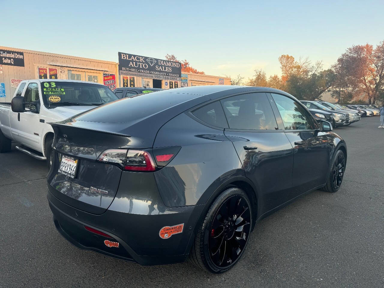 Used 2020 Tesla Model Y Long Range image 9