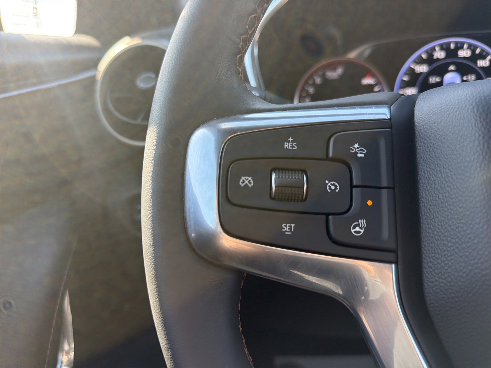 Used 2024 Chevrolet Blazer Premier image 30