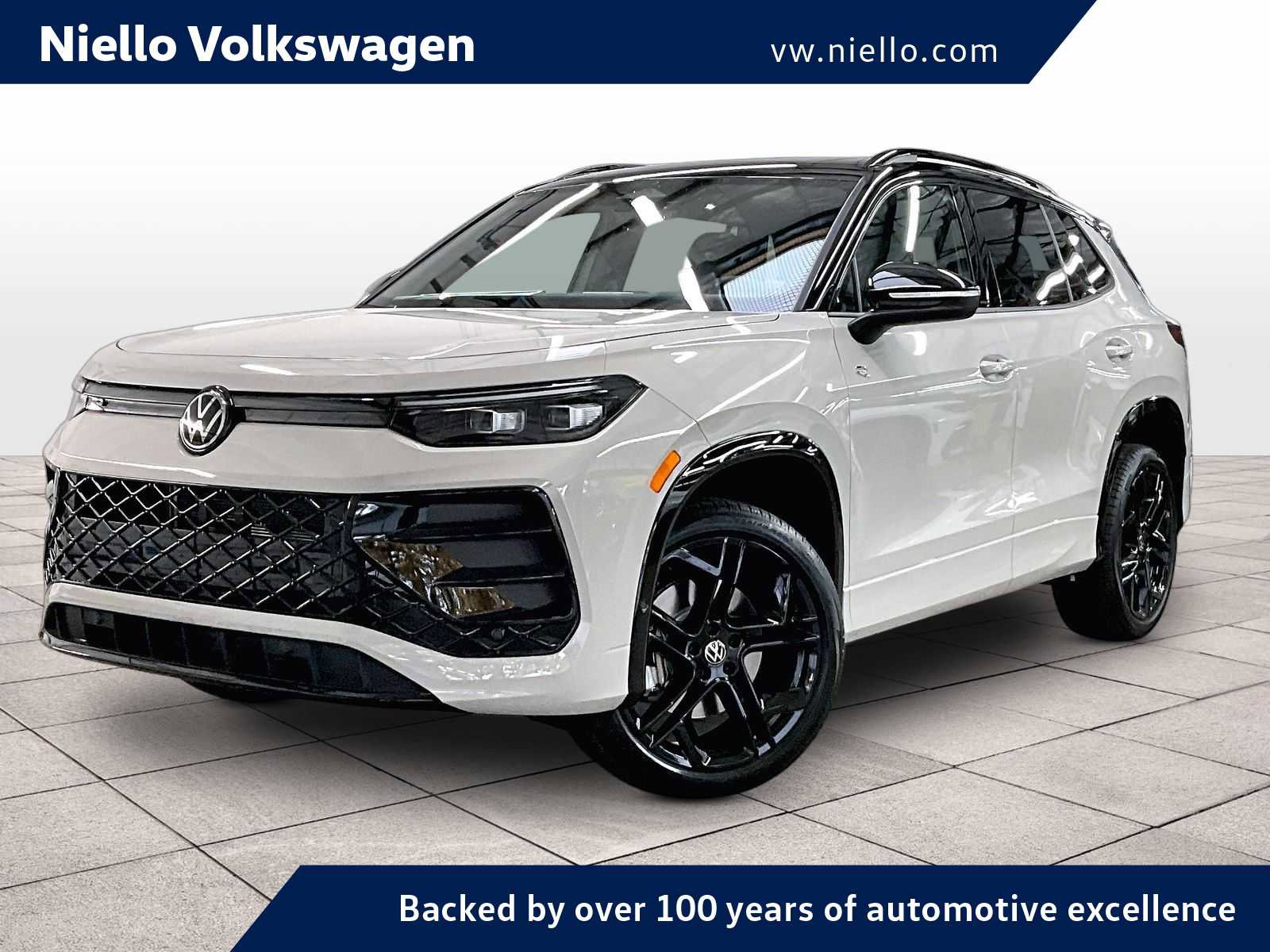 New 2026 Volkswagen Tiguan SE R-Line AWD/4WD image 1