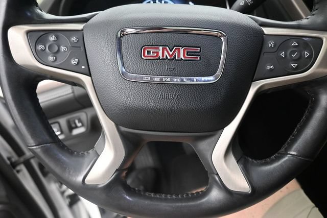 Used 2019 GMC Acadia Denali w/ Technology Package FWD image 32