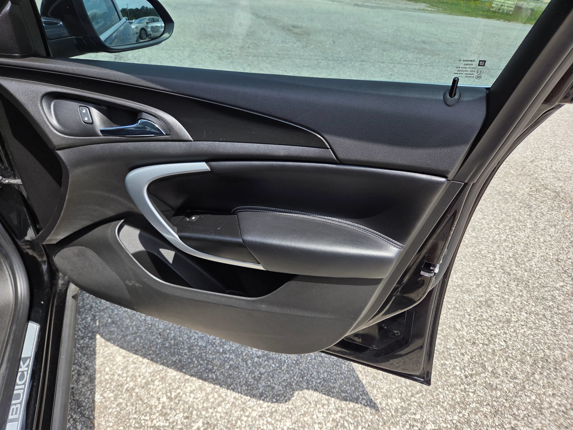 Used 2015 Buick Regal Premium w/ Experience Buick Package FWD image 22