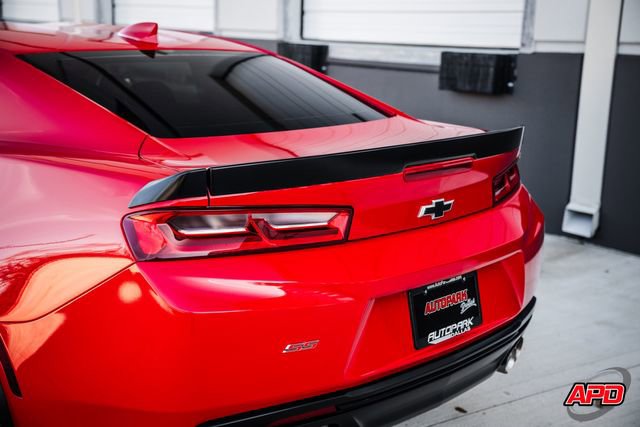 Used 2017 Chevrolet Camaro SS RWD image 35