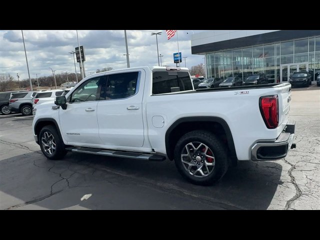 Used 2023 GMC Sierra 1500 SLT w/ SLT Premium Package image 6