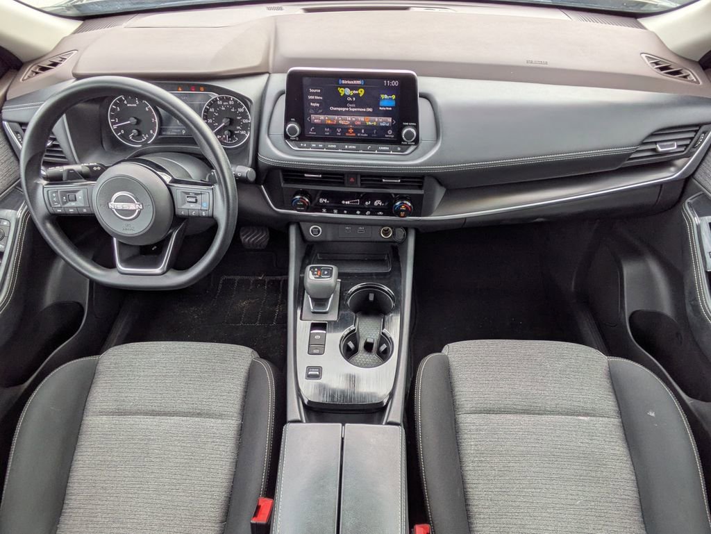 Used 2023 Nissan Rogue SV image 14