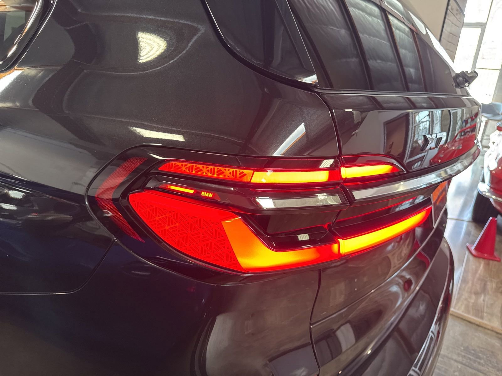 Used 2023 BMW X7 M60i w/ Executive Package image 10