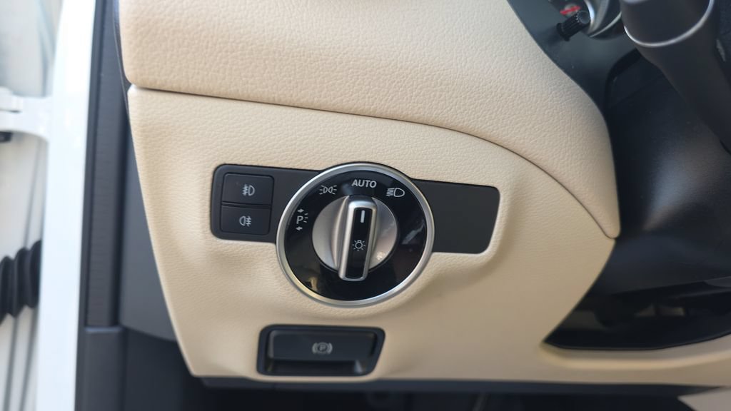 Used 2019 Mercedes-Benz GLA 250 image 13