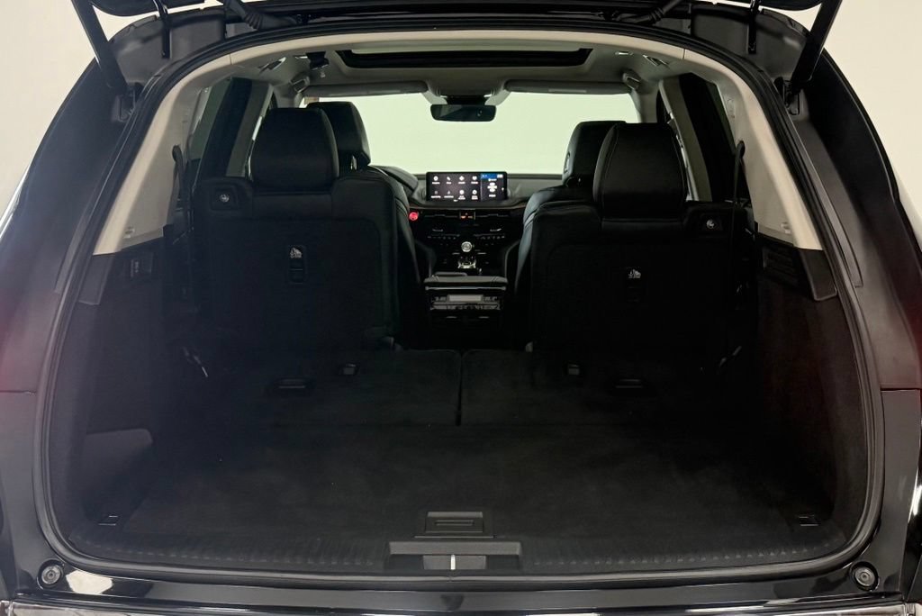 Used 2022 Acura MDX w/ Technology Package AWD/4WD image 30