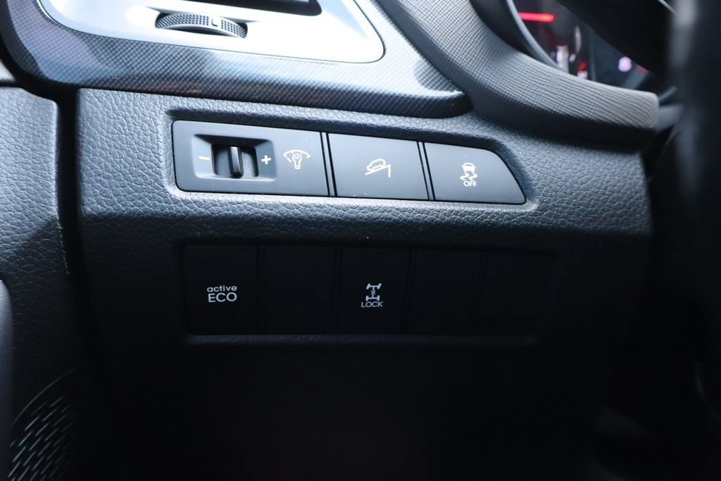Used 2013 Hyundai Santa Fe Sport w/ Popular Equipment Pkg AWD/4WD image 10
