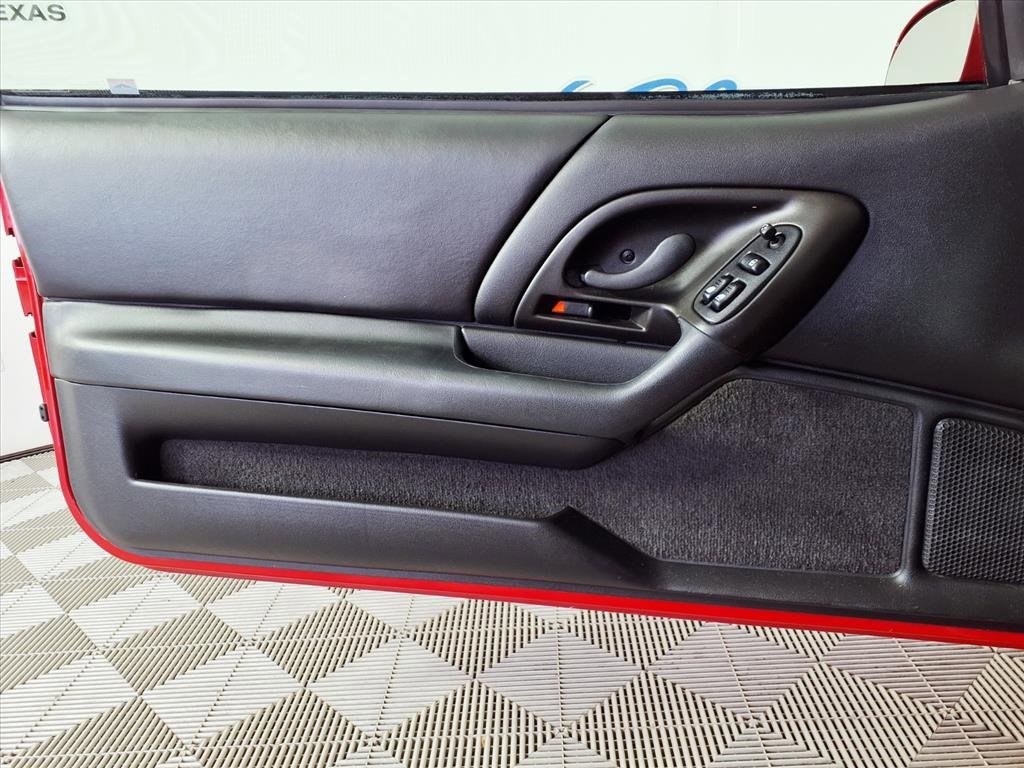 Used 2002 Chevrolet Camaro Z28 w/ SS Performance/Appearance Pkg image 14