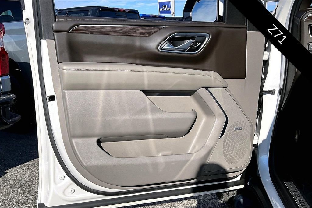 Used 2021 Chevrolet Tahoe Z71 w/ Z71 Signature Package image 19