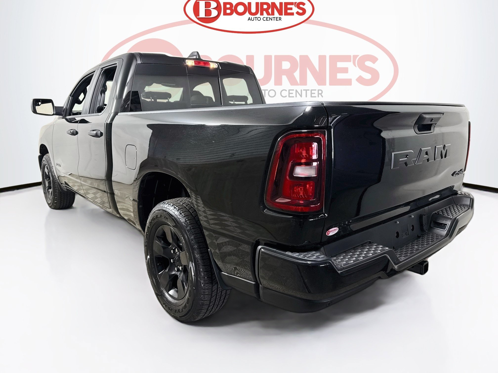 Used 2025 RAM 1500 Tradesman w/ Night Edition AWD/4WD image 7