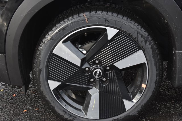 New 2026 Nissan Kicks SR w/ SR Premium Package image 11