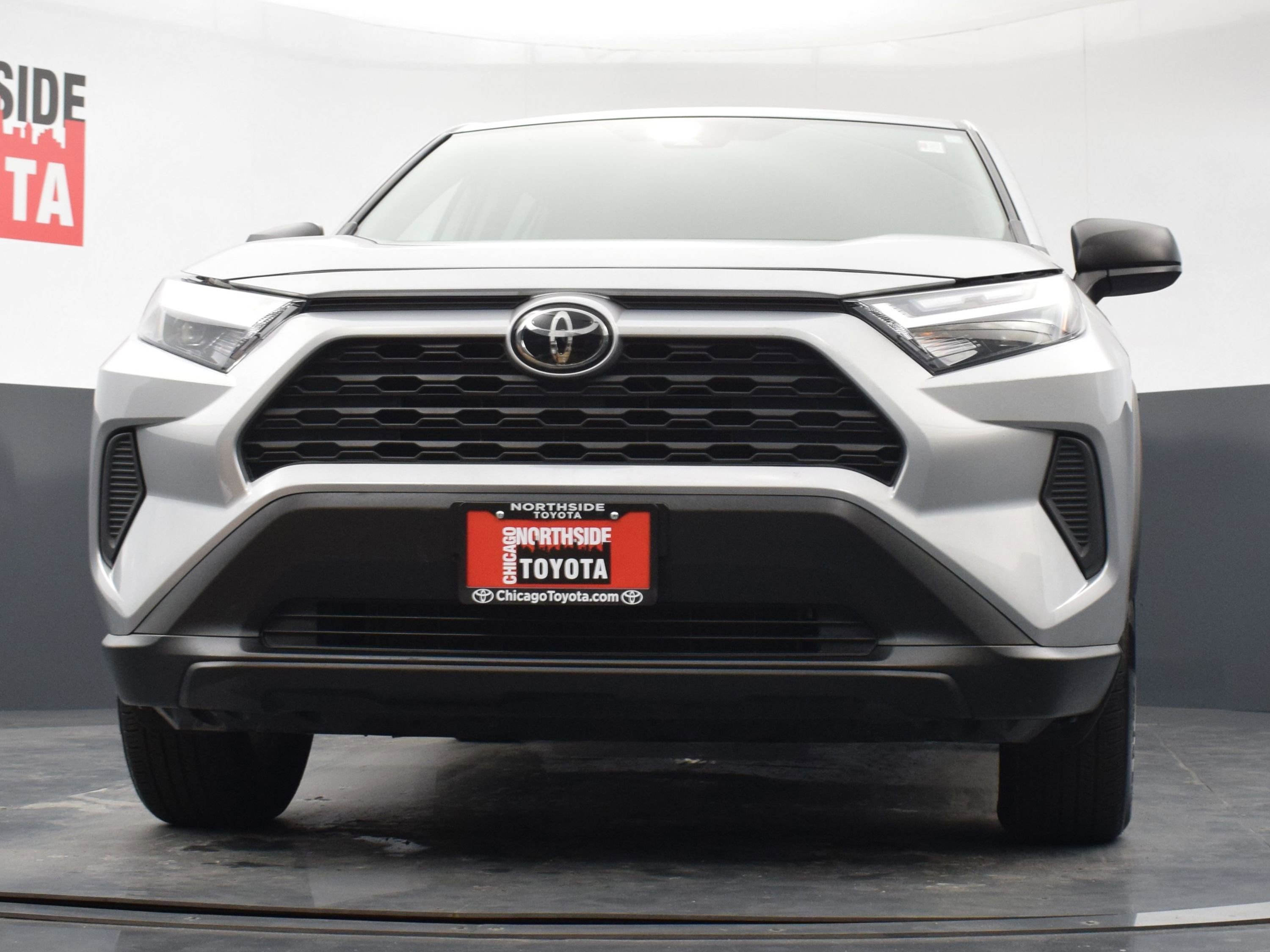 Used 2024 Toyota RAV4 LE AWD/4WD image 29