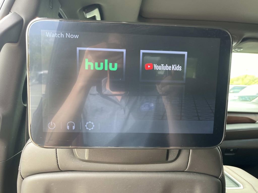 Used 2023 GMC Yukon Denali Ultimate w/ LPO, Floor Liner Package image 18