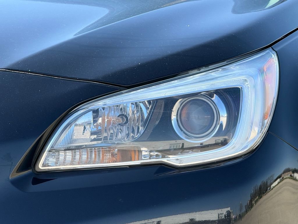 Used 2017 Subaru Outback 2.5i Limited image 44
