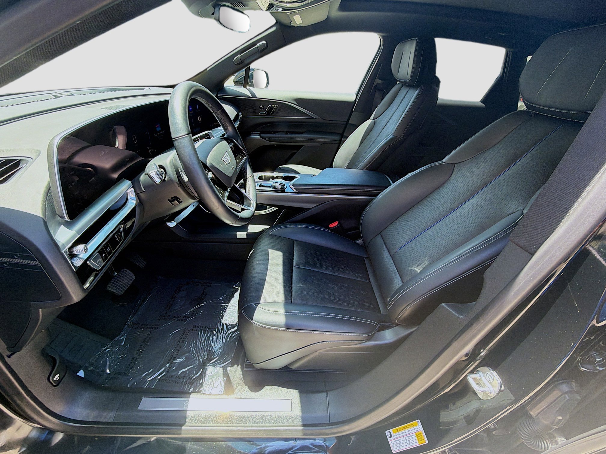 Used 2024 Cadillac Lyriq Luxury image 19