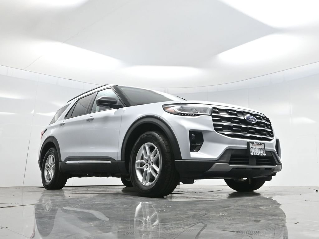 Used 2025 Ford Explorer Active w/ Active Comfort Package image 64