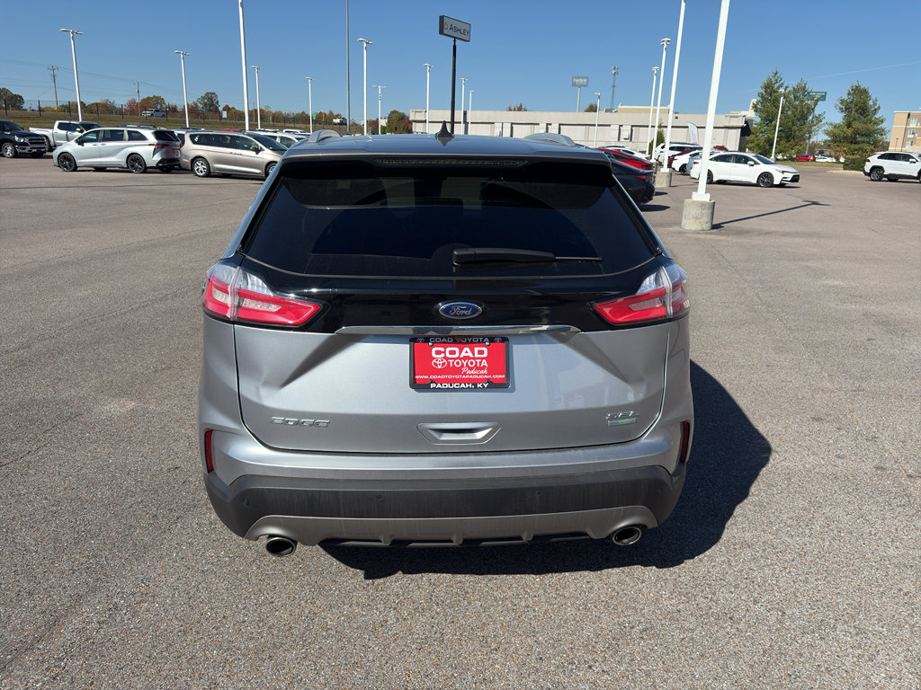 Used 2020 Ford Edge SEL w/ Convenience Package image 4