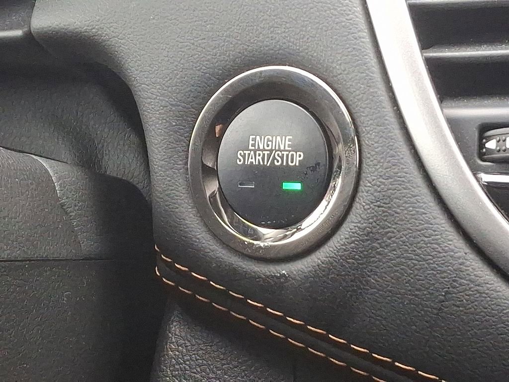 Certified 2022 Chevrolet Trax LT w/ LT Convenience Package image 25