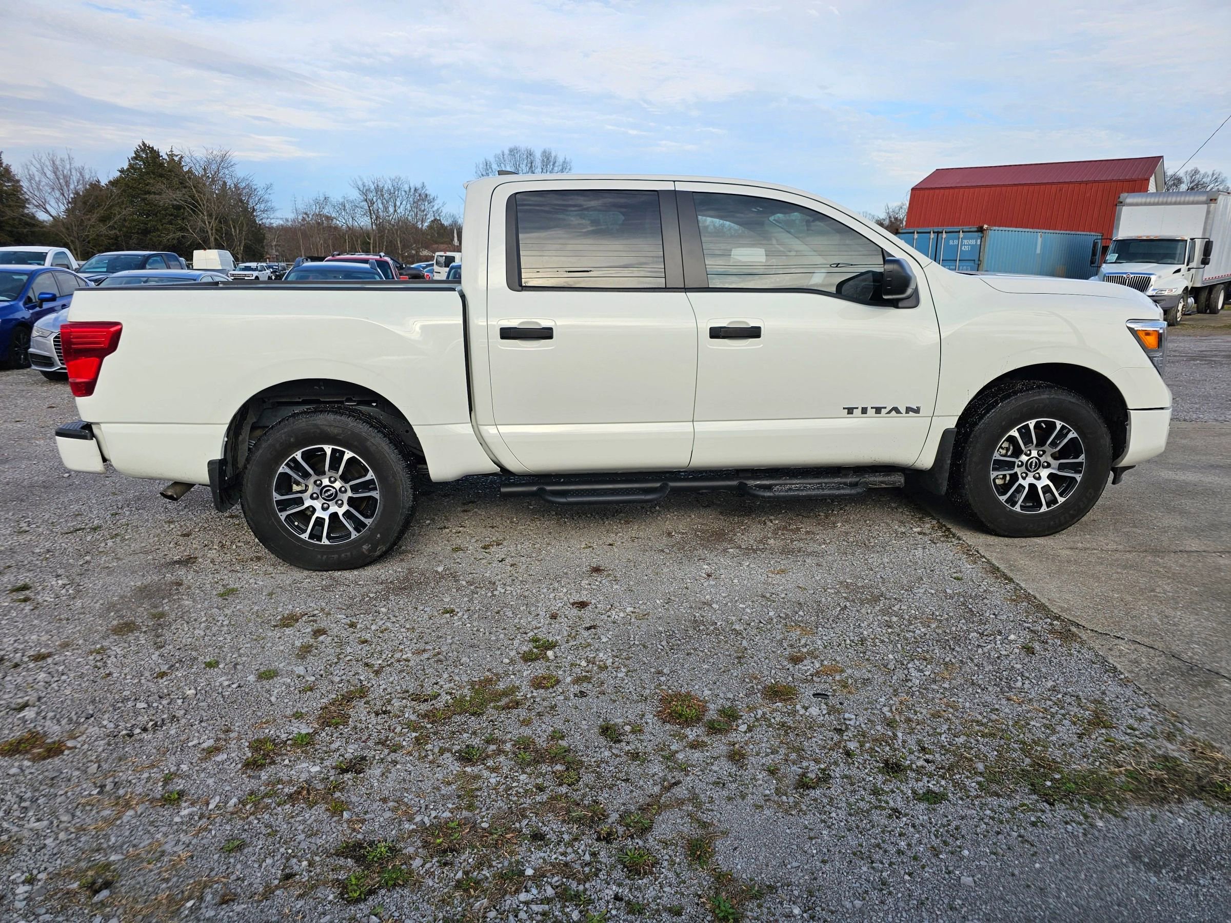 Used 2024 Nissan Titan SV w/ Accessory Utility Package image 16