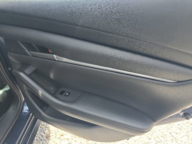Used 2023 MAZDA MAZDA3 s FWD image 16