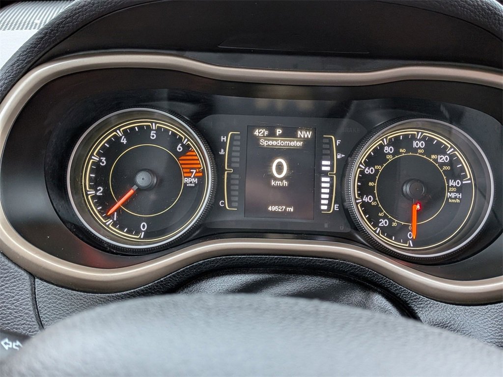 Used 2017 Jeep Cherokee Sport image 12