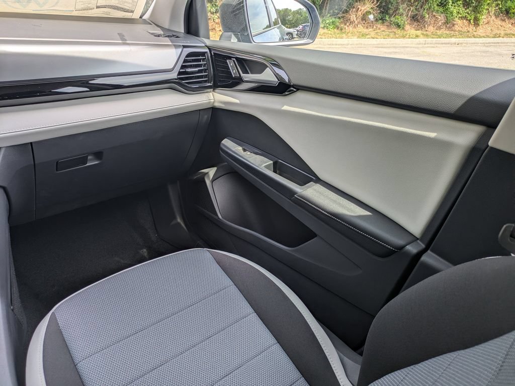 New 2026 Volkswagen Taos S FWD image 17