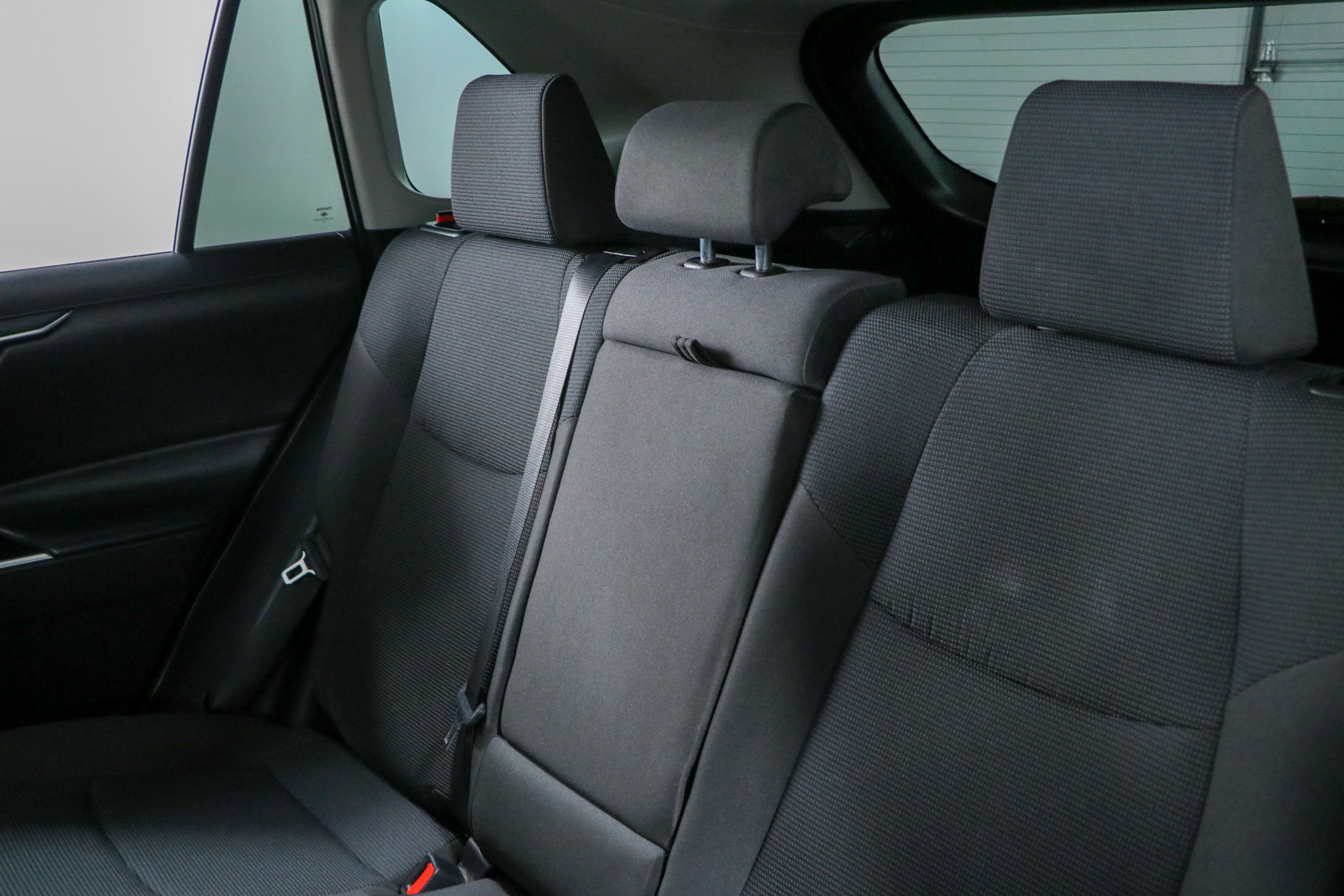 Used 2024 Toyota RAV4 LE FWD image 24