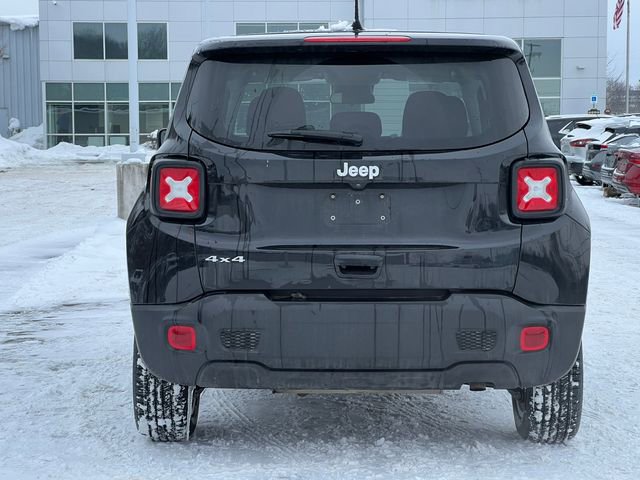 Used 2023 Jeep Renegade Latitude image 38