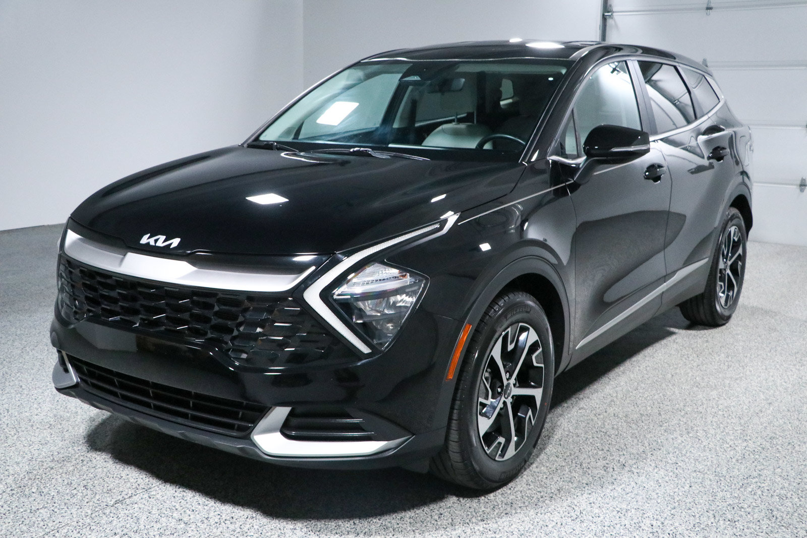 Used 2023 Kia Sportage EX FWD image 30