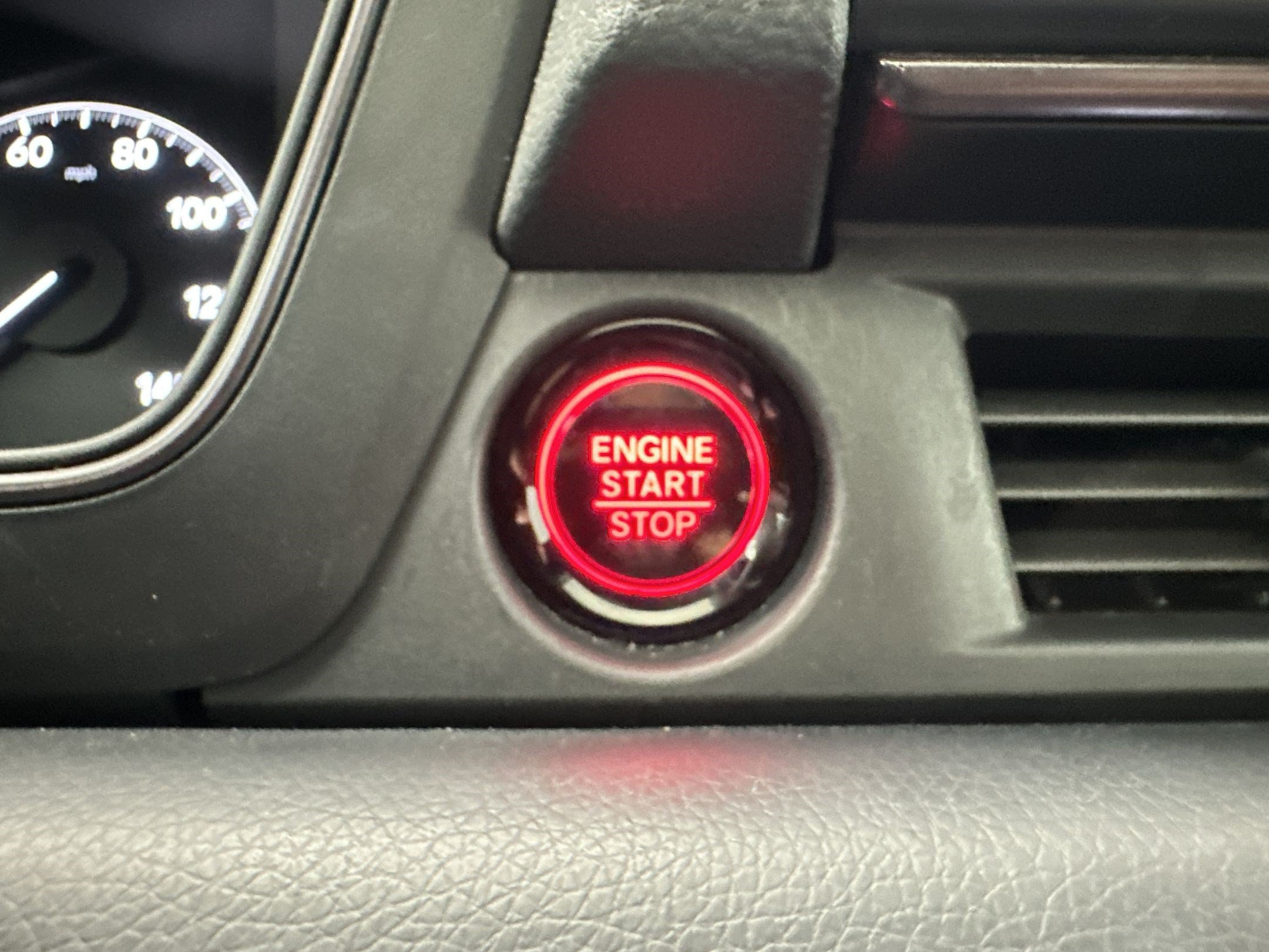 Used 2025 Honda Pilot TrailSport image 16
