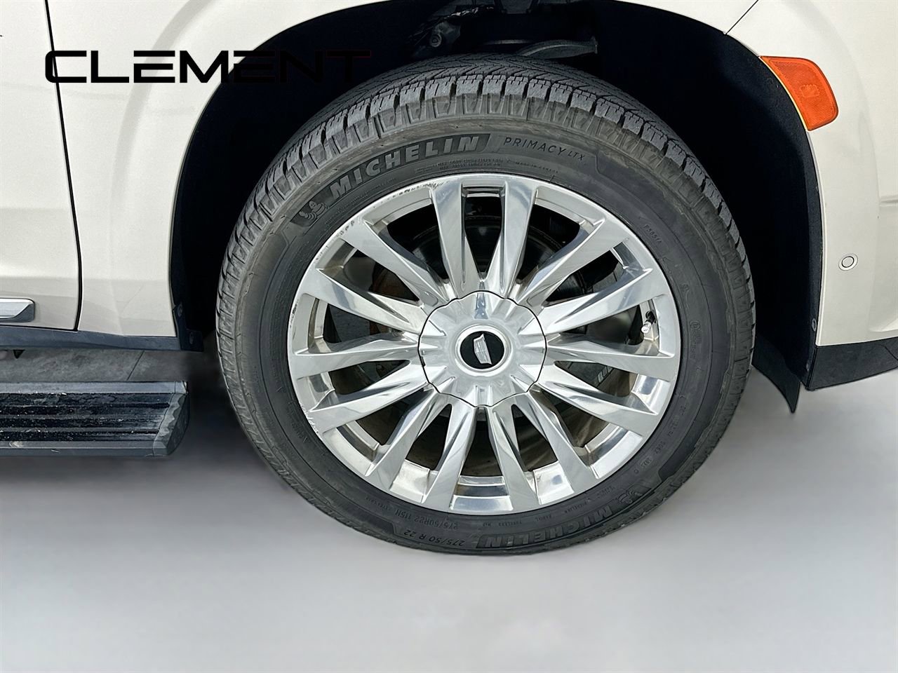 Used 2021 Cadillac Escalade ESV Premium Luxury w/ Driver Assist Tech Package AWD/4WD image 39