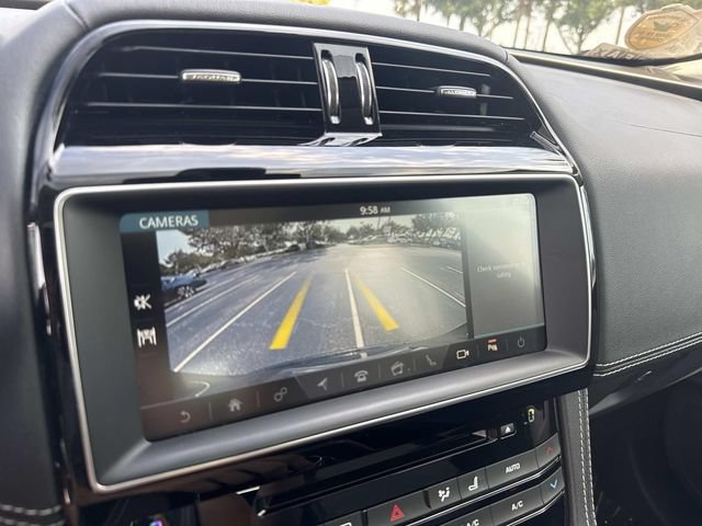 Used 2018 Jaguar F-PACE R-Sport AWD/4WD image 25