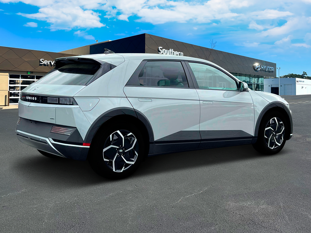 New 2024 Hyundai Ioniq 5 SE AWD/4WD image 8