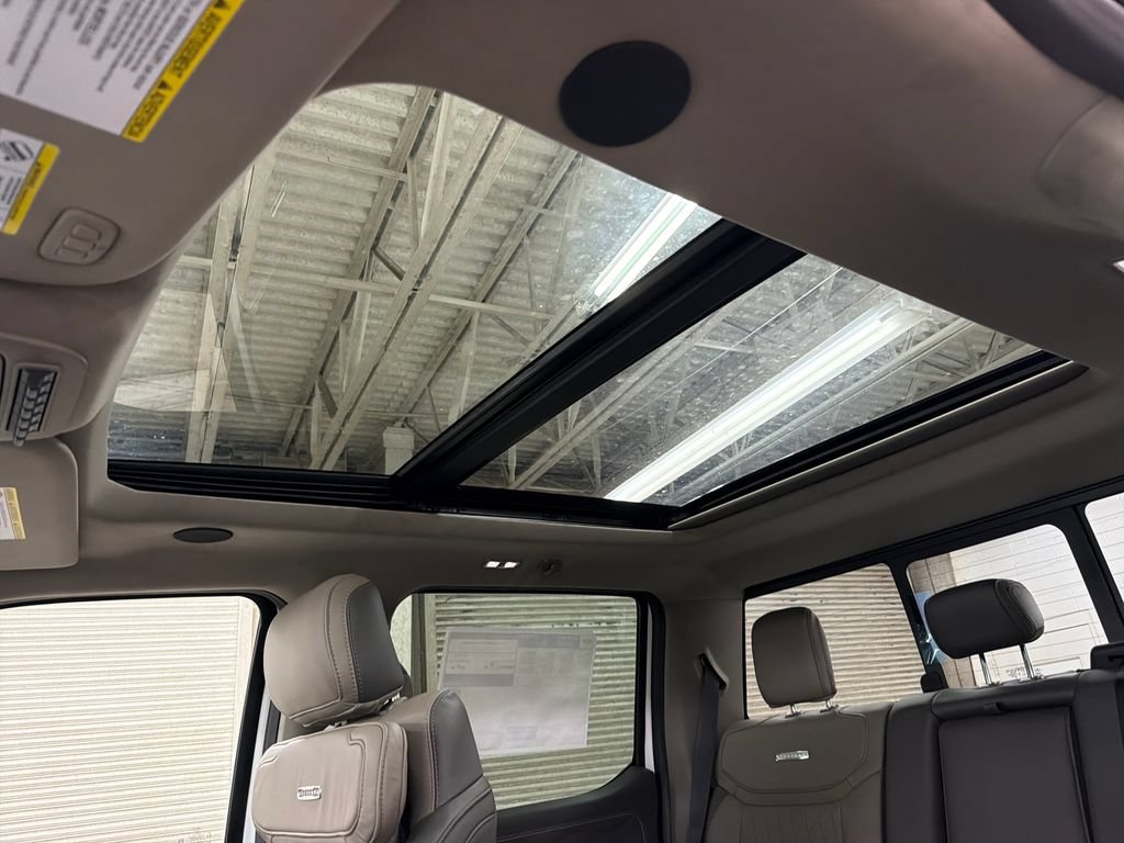 New 2026 Ford F250 Platinum w/ Platinum Plus Package AWD/4WD image 9