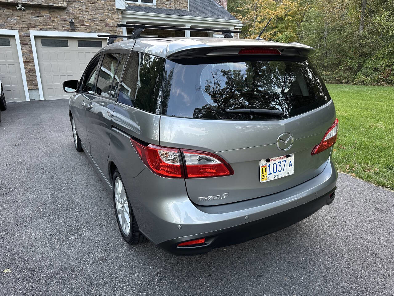 Used 2013 MAZDA MAZDA5 Touring image 5