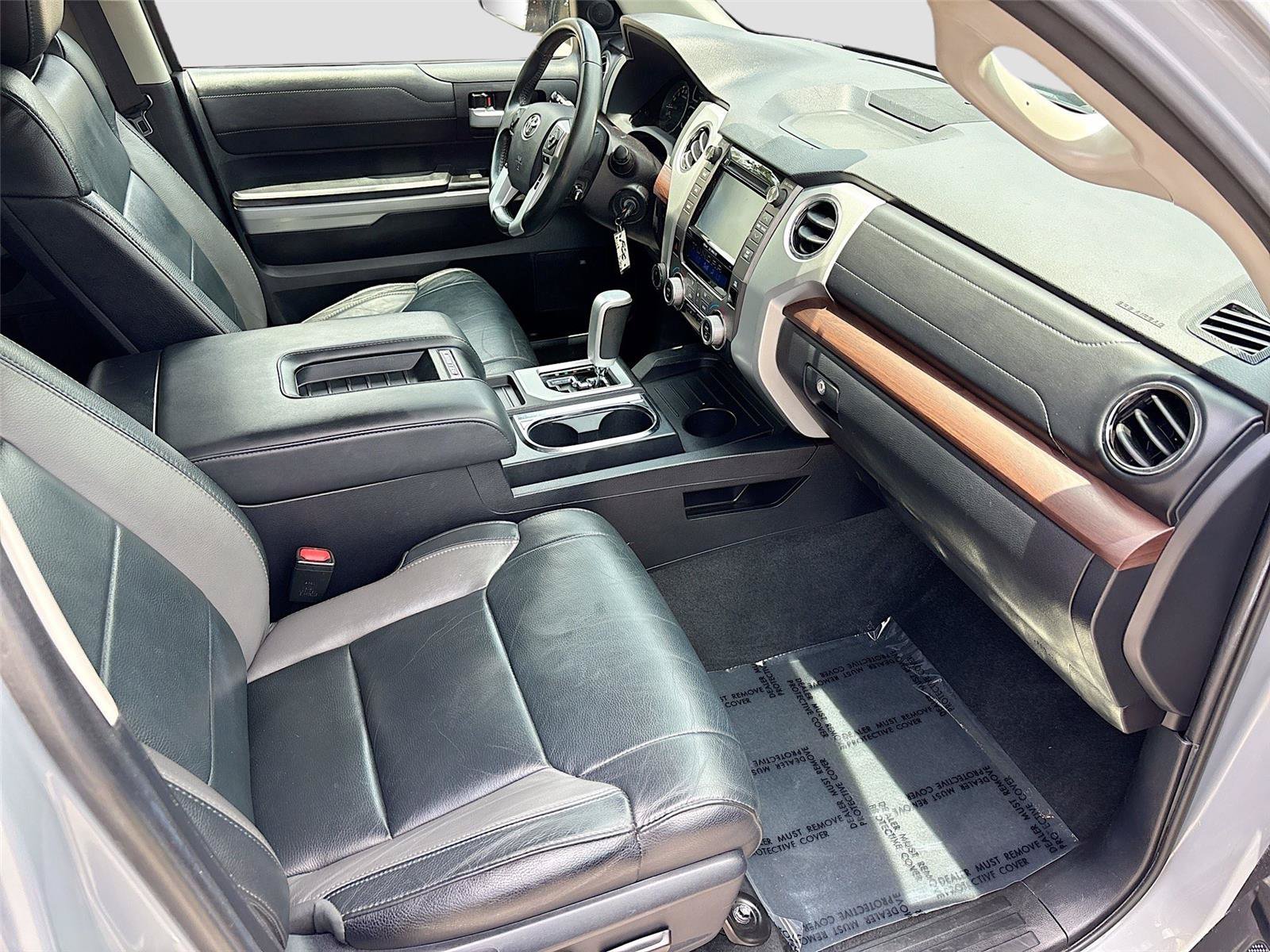 Used 2019 Toyota Tundra Limited w/ Limited Premium Package AWD/4WD image 28